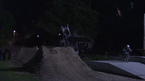 Ultra High Definition 4K - Extreme Sport - Bmx Tricks At Night